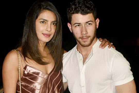 Upacara Mehendi Priyanka dan Nick Memerlukan 5,5 Kilo Mehendi