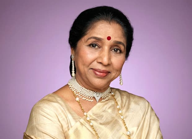 Penyanyi Legendaris Bollywood, Asha Bhosle Tutup Usia di 92 Tahun