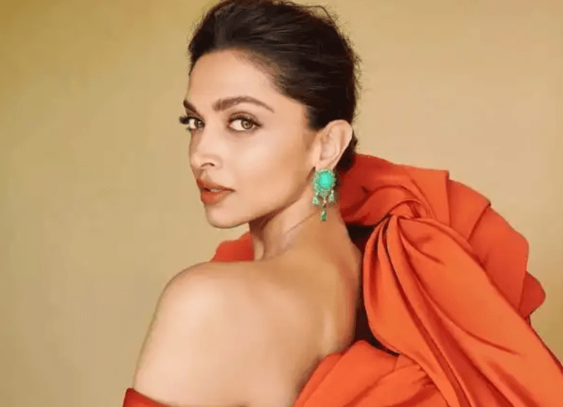 Deepika Padukone Tetap Syuting Raaka Meski Hamil Trimester Ketiga