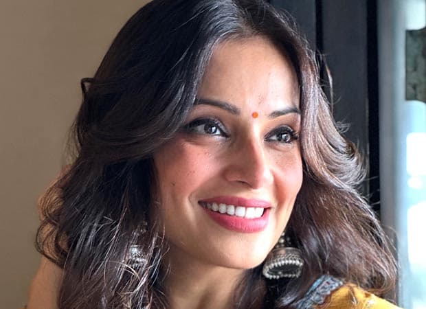 Vakum Usai Melahirkan, Bipasha Basu Siap Comeback Lewat Serial Barabanki