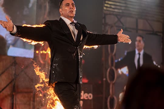 Akshay Kumar Meluncurkan Seri The End Sebagai Debut Streamingnya