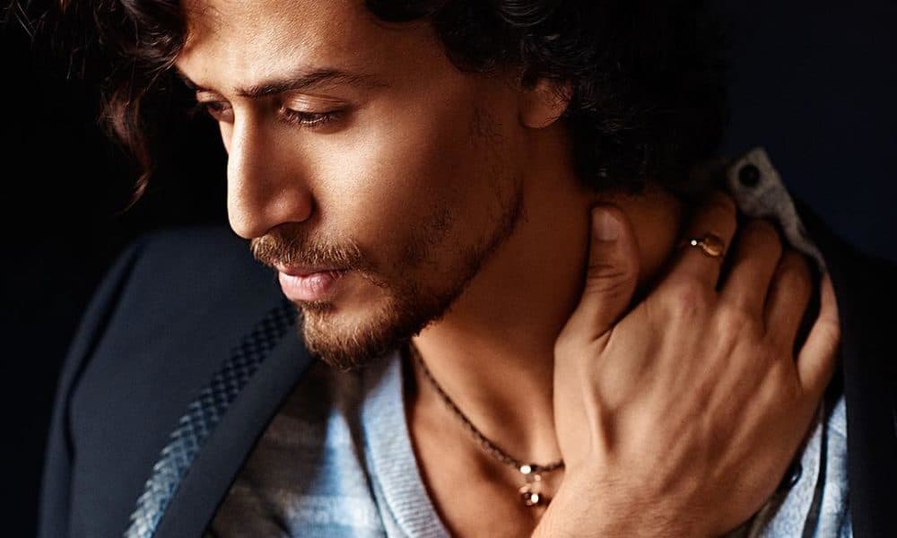 Tiger Shroff Samakan Film War Bak Petarungan Superman vs Batman