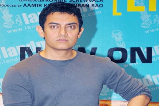 Aamir Khan Beri Klarifikasi Seputar Donasi Tepung & Uang Tunai