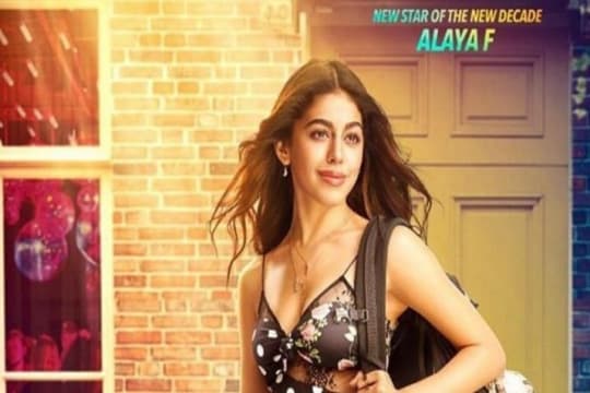 Debut Dalam Film Jawaani Jaaneman, Alaya Furniturewala Sering Ditolak