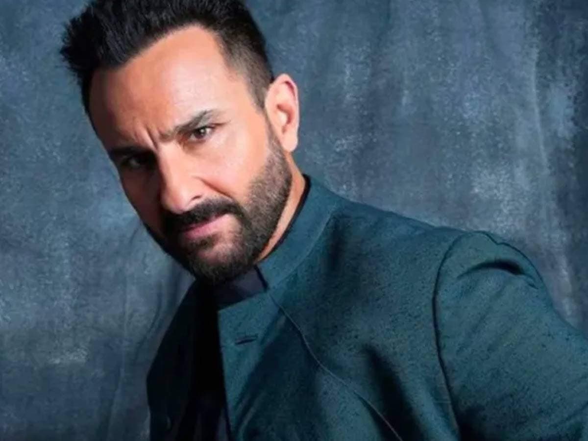 Saif Ali Khan Ungkap Nasehat Rani Mukerji Kala Kencan Dengan Kareena Kapoor
