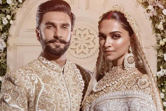 Benarkah Ranveer Ingin Menambahkan Nama Padukone di Belakang Namanya?
