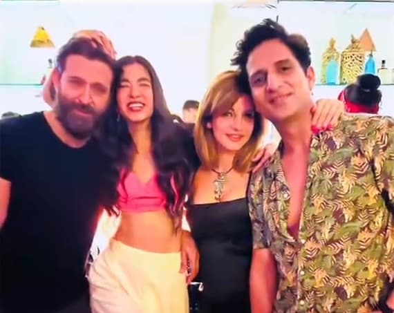 Pasangan Hritik Roshan-Sussanne Khan Perkenalkan Kekasih Masing-Masing