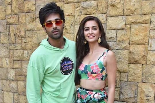 Menunjukkan Gejala Covid 19, Kriti Kharbanda Isolasi Diri Bareng Pulkit Samrat