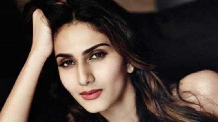 Vaani Kapoor Gabung Di Raid 2