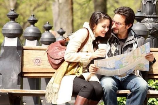 Ini Reaksi Bebo Ketika Saif Ali Khan Menerima Film Lal Katapan