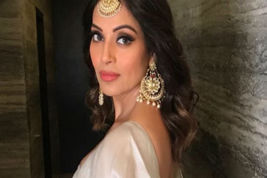Bipasha Basu Dukung Gerakan IAmHere4U untuk Penderita Sakit Mental