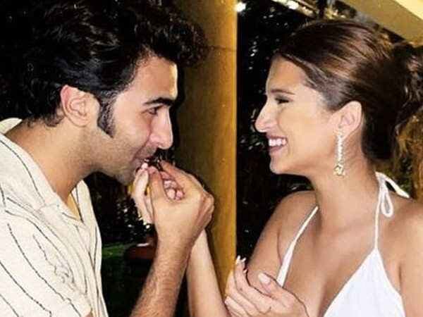 Hot News, Tara Sutaria dan Aadar Jain Dikabarkan Putus