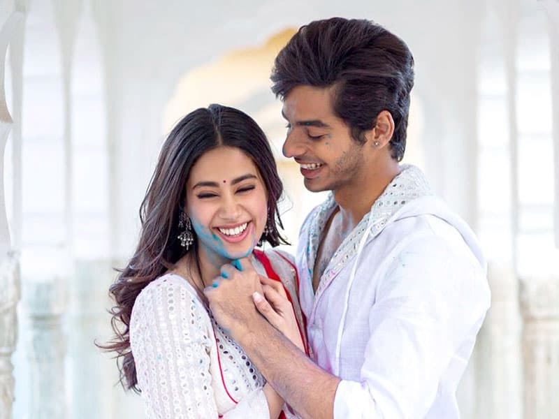 Kenang Mantan, Janhvi Kapoor Masih Dekat Dengan Ishaan Khatter?