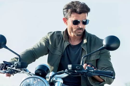 Lakoni Banyak Peran, Hrithik Roshan Ingin Jadi Polisi