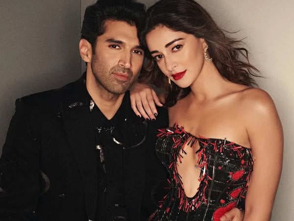 Ananya Panday & Aditya Roy Kapur Putus?