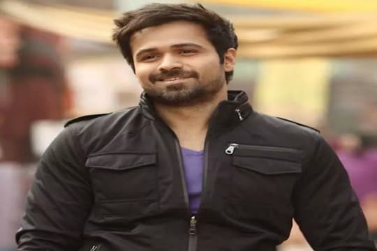 Wabah Virus Belum Mereda, Emraan Hashmi Ekspesikan Kekesalan di Media Sosial