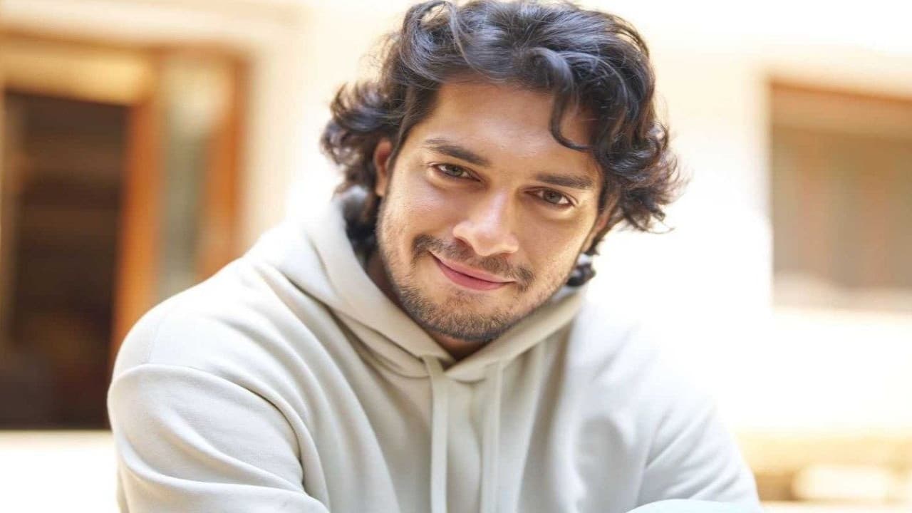 Junaid Khan Syuting Bareng Khushi Kapoor Di Proyek Drama Romantis