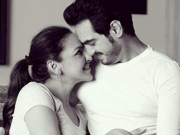 Mengejutkan, Esha Deol & Sang Suami Bercerai?