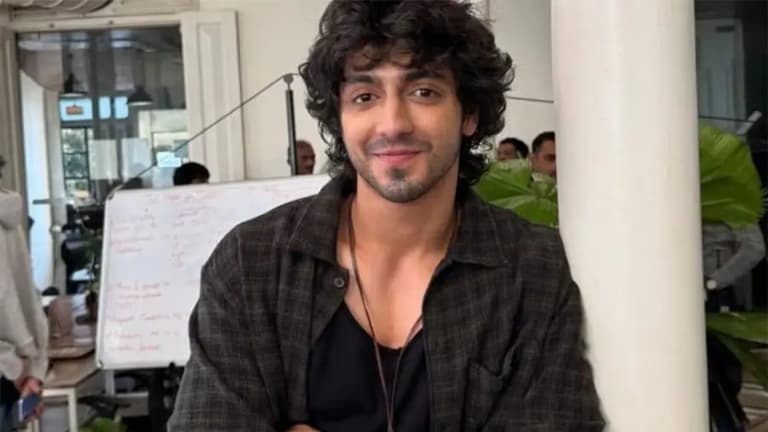 Ahaan Panday Terseret Rumor Akun OnlyFans