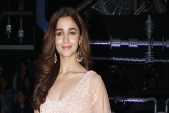 Berada di Los Angeles, Alia Bhatt Siap Go Hollywood?